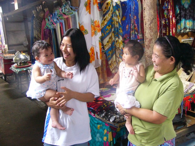 Ko Panyi Mothers with babies